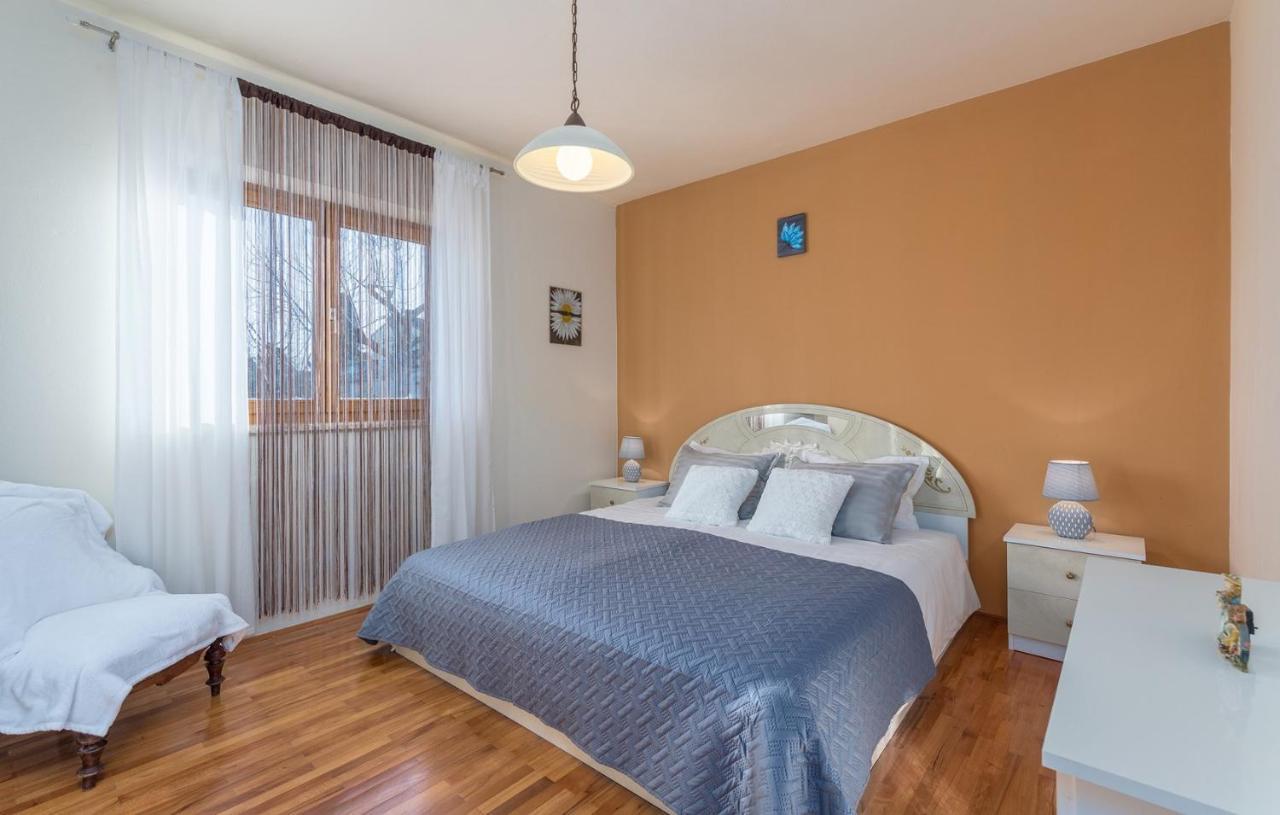 Apartmani Katalin Musalez Екстериор снимка